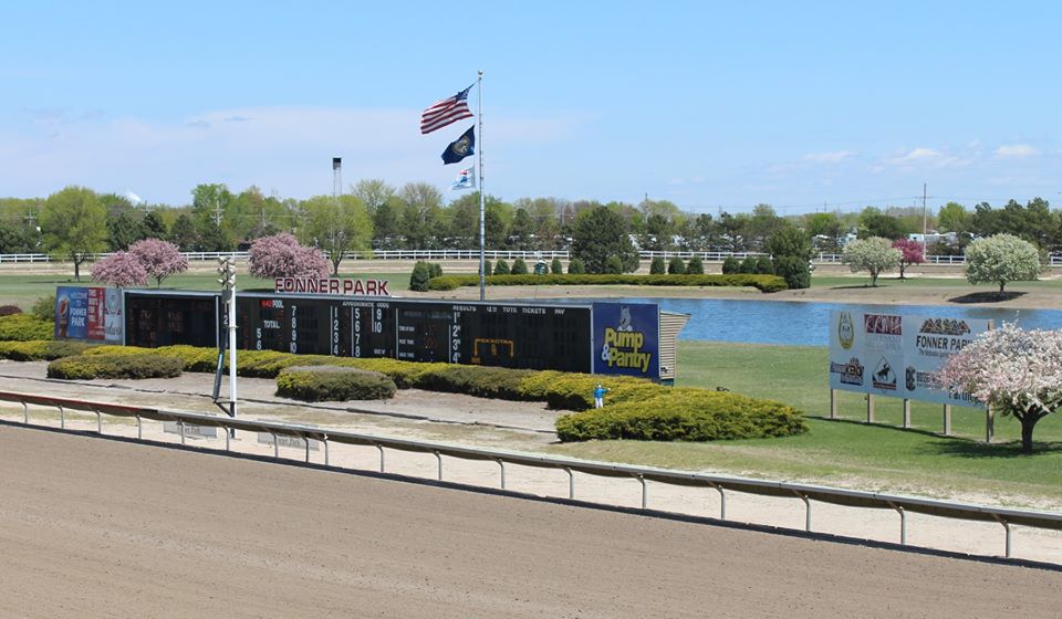 Horseplayers Rate Fonner Park Lower than Pandemic