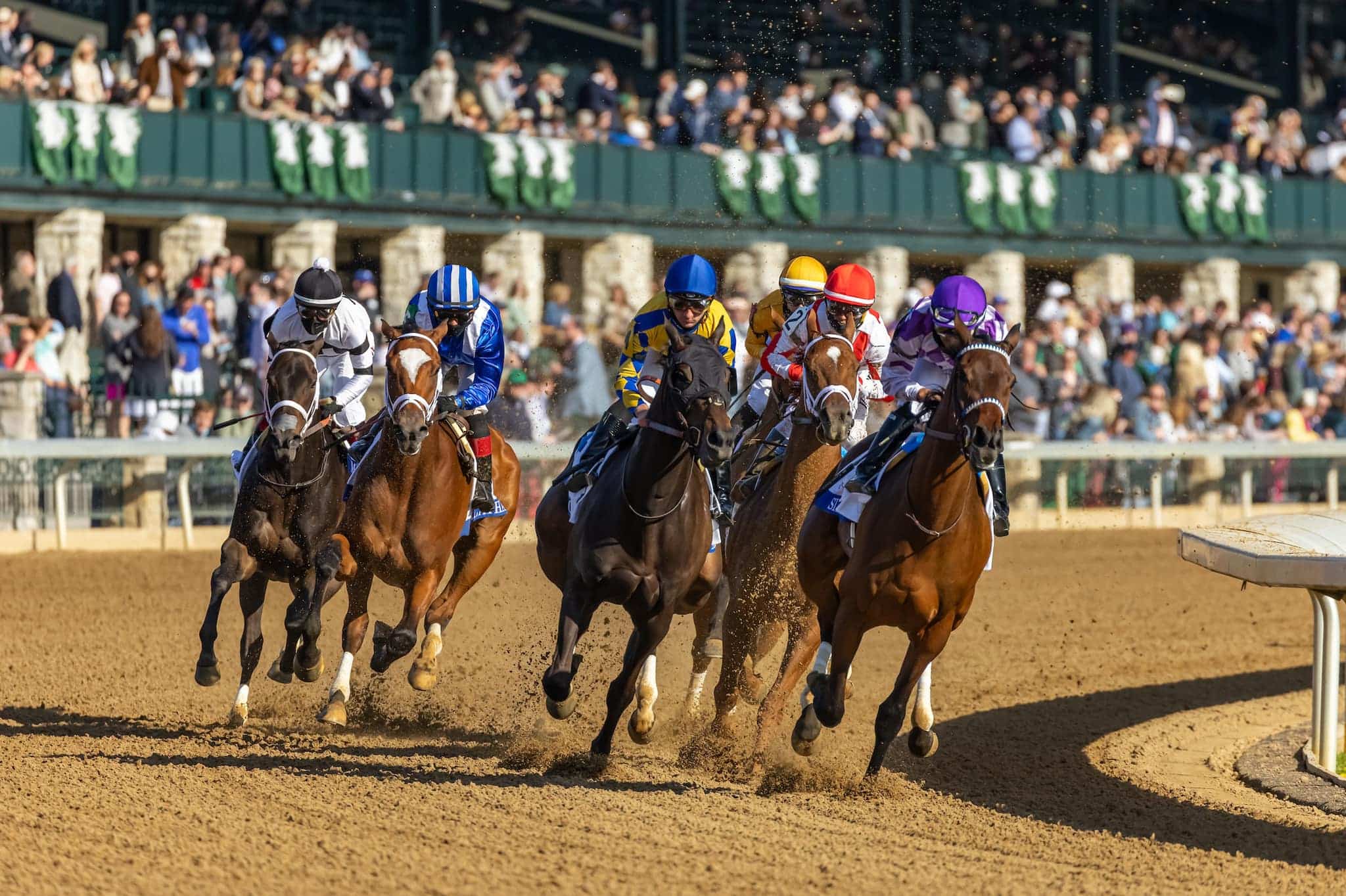 Zandon Rolls to Victory in Blue Grass at Keeneland